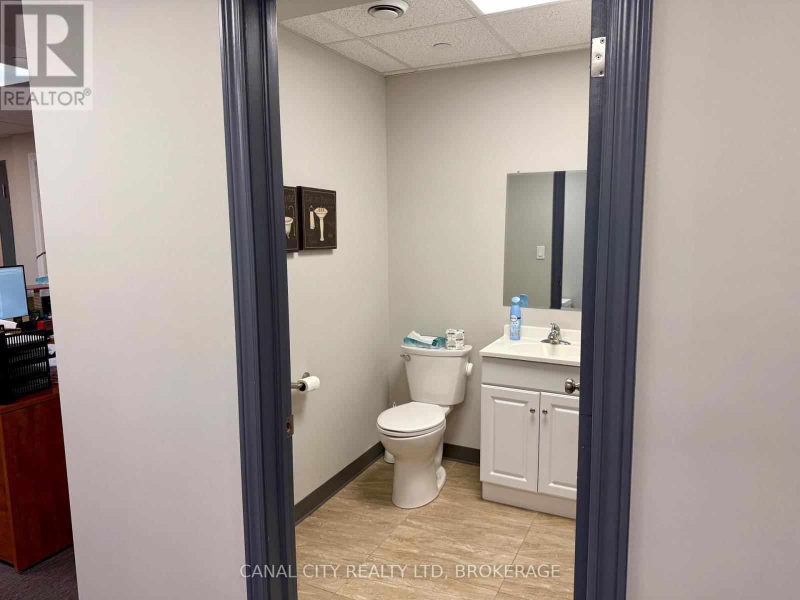 Photo 14 of 105 10 Albert Street E, Thorold ON