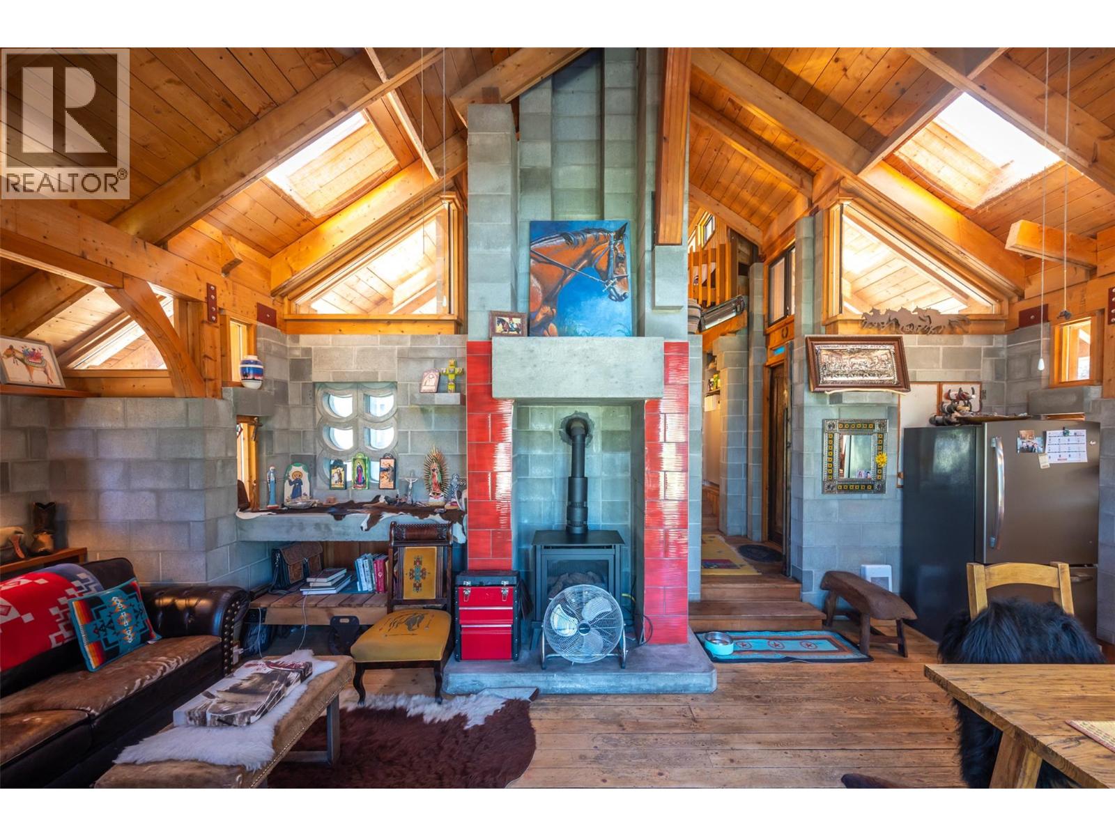 156 Porcupine Place, Oliver