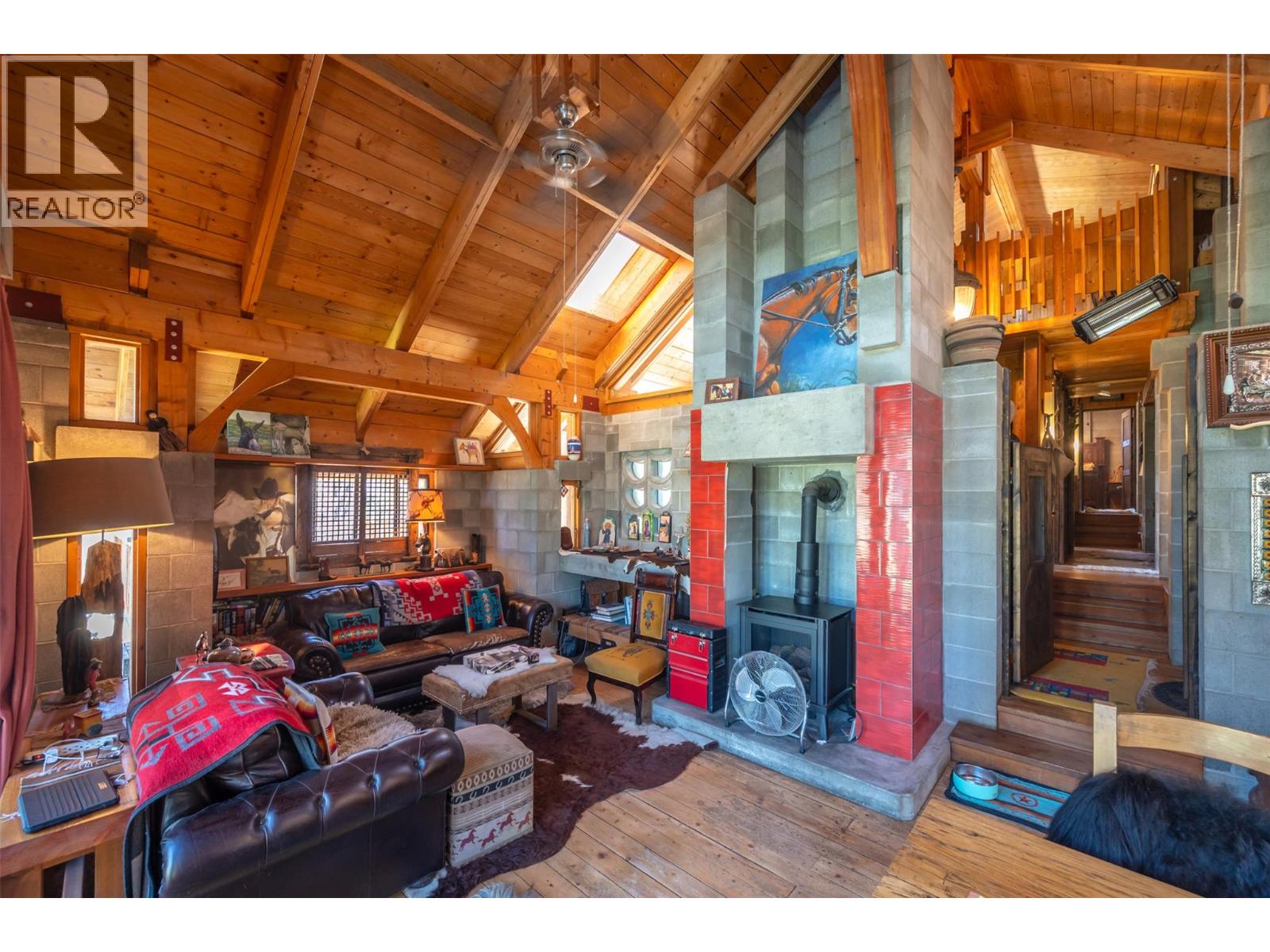 156 Porcupine Place, Oliver