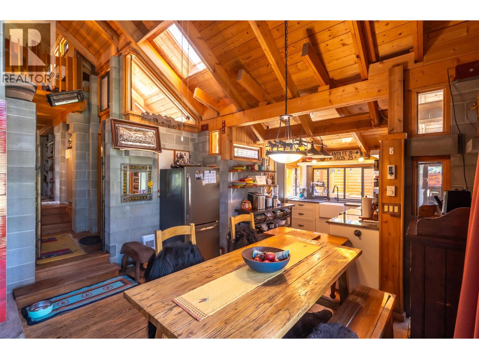 156 Porcupine Place, Oliver