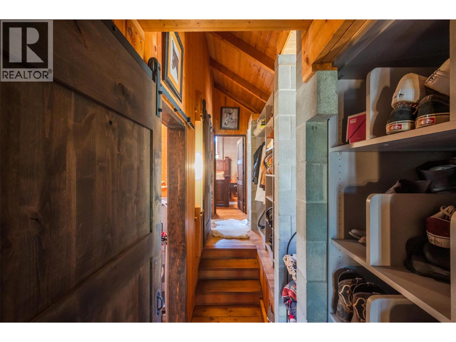 156 Porcupine Place, Oliver