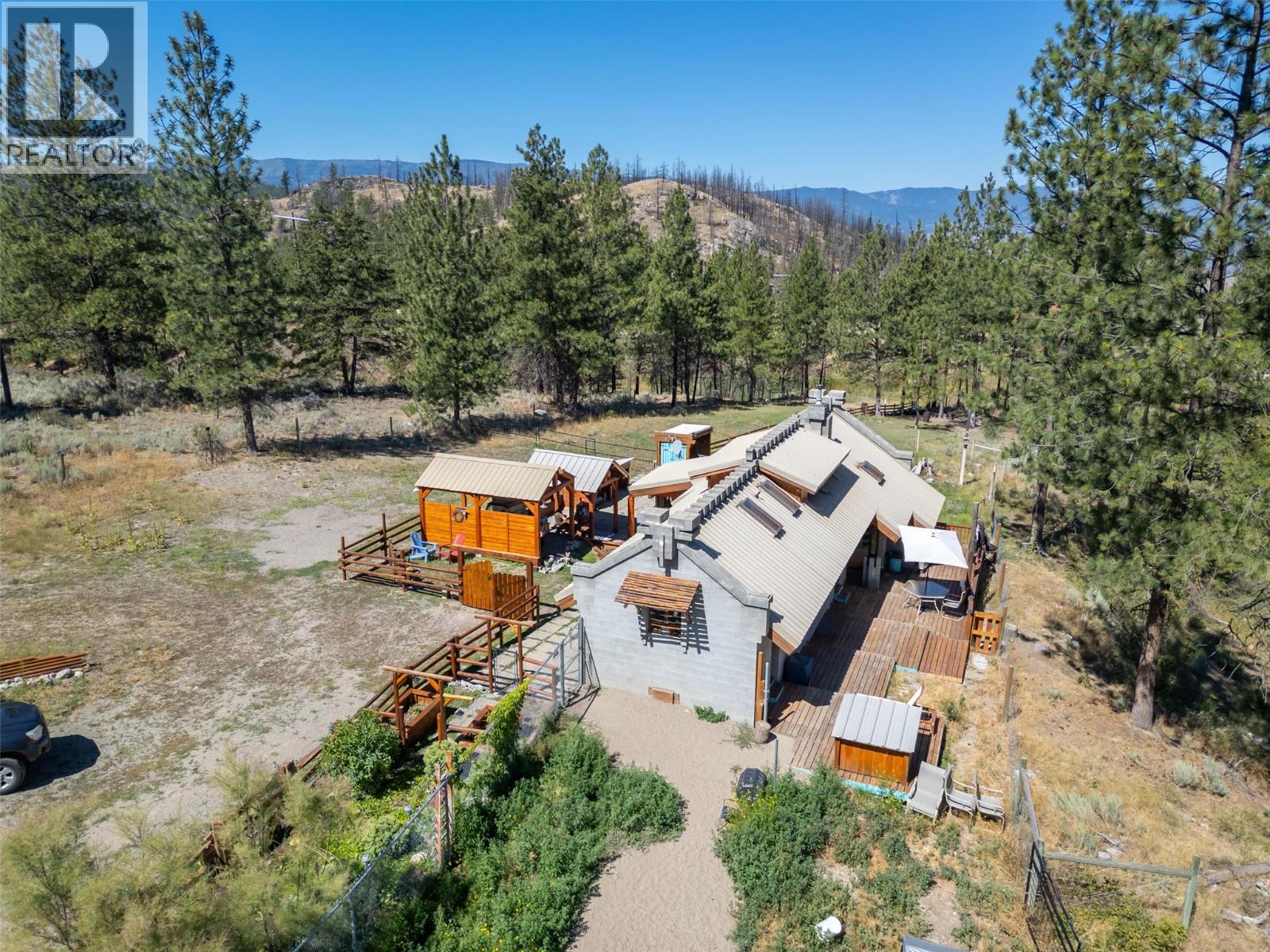 156 Porcupine Place, Oliver