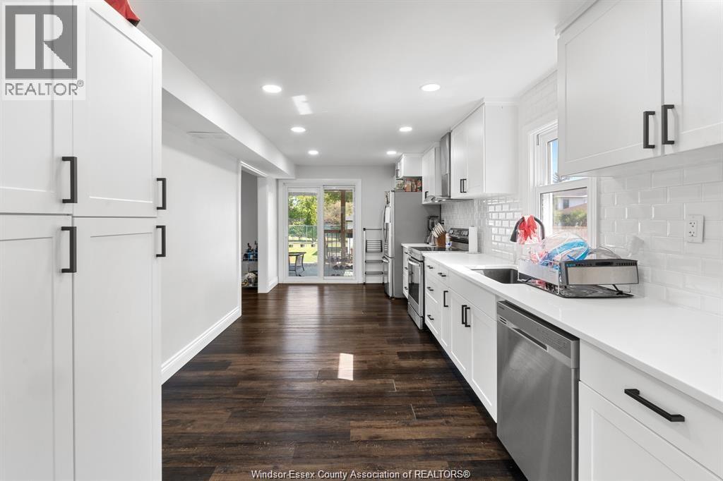 Photo 2 of 12422 Mcnorton Street, Tecumseh ON