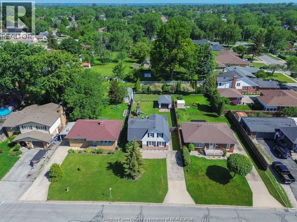 Photo 7 of 12422 Mcnorton Street, Tecumseh ON