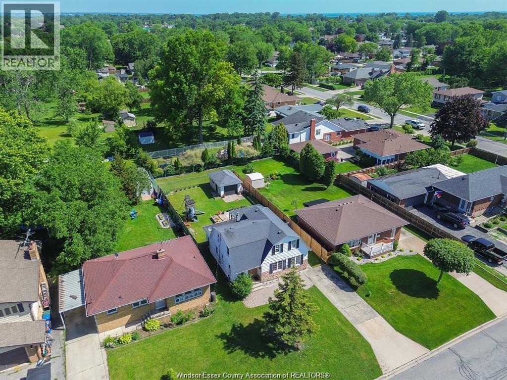 Photo 32 of 12422 Mcnorton Street, Tecumseh ON