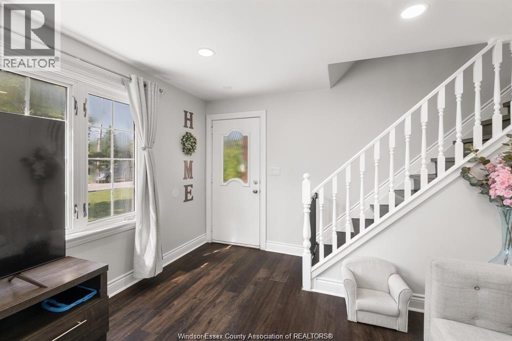 Photo 9 of 12422 Mcnorton Street, Tecumseh ON