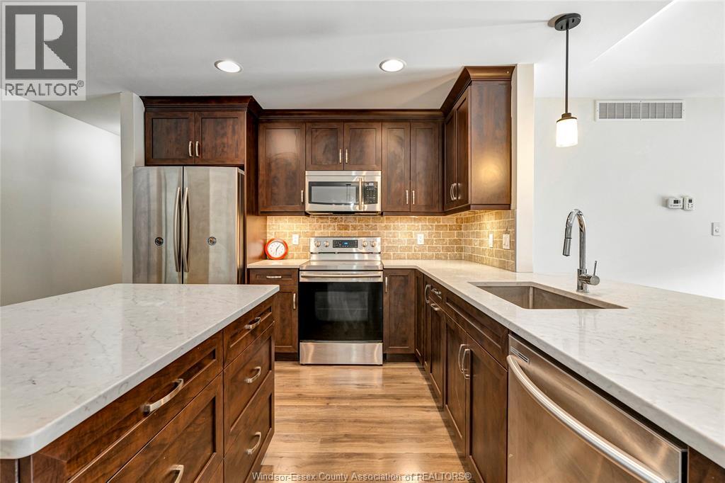 Photo 10 of 1171 Bridal Falls Crescent, Windsor ON