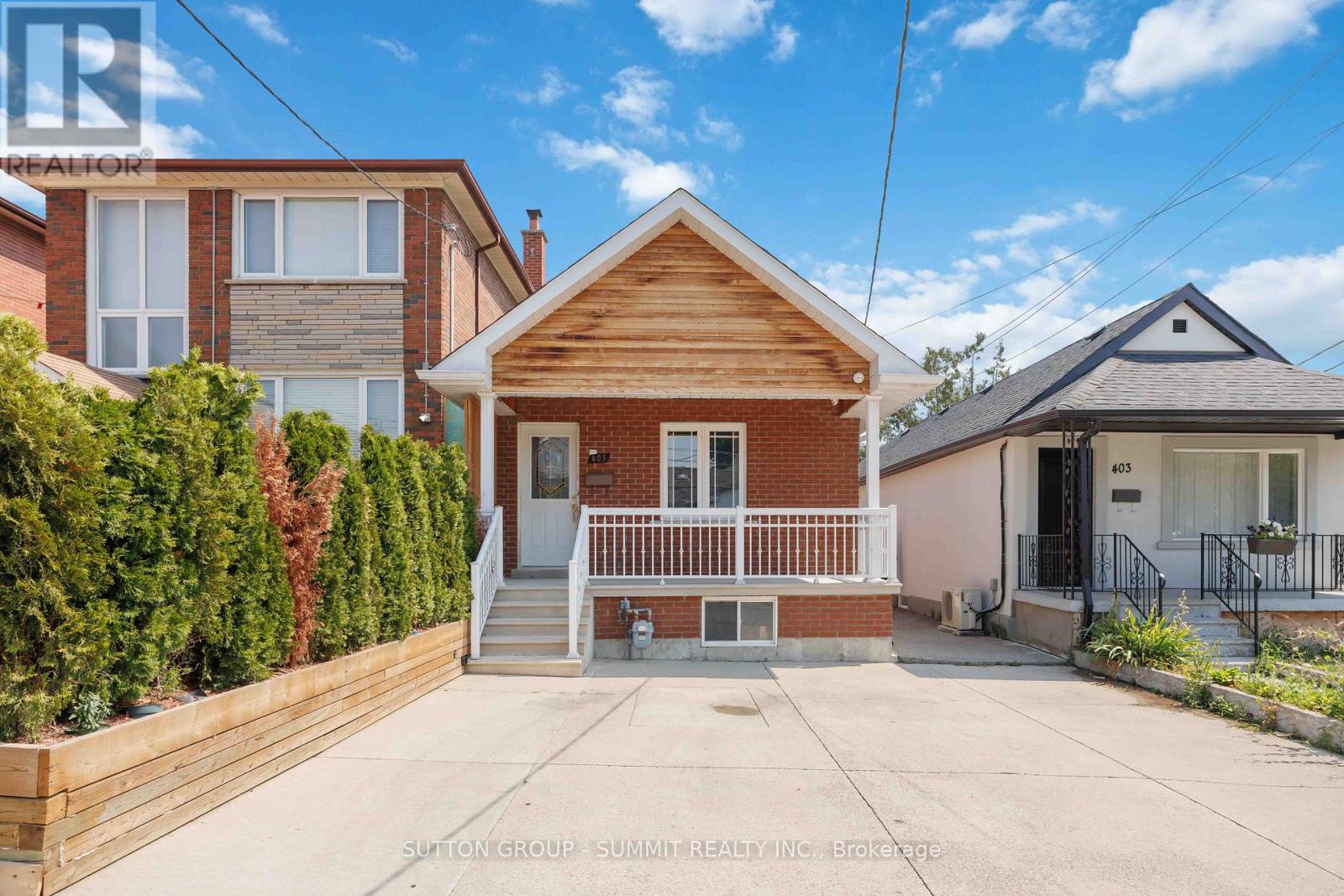 Photo 1 of 405 Gilbert Avenue, Toronto ON