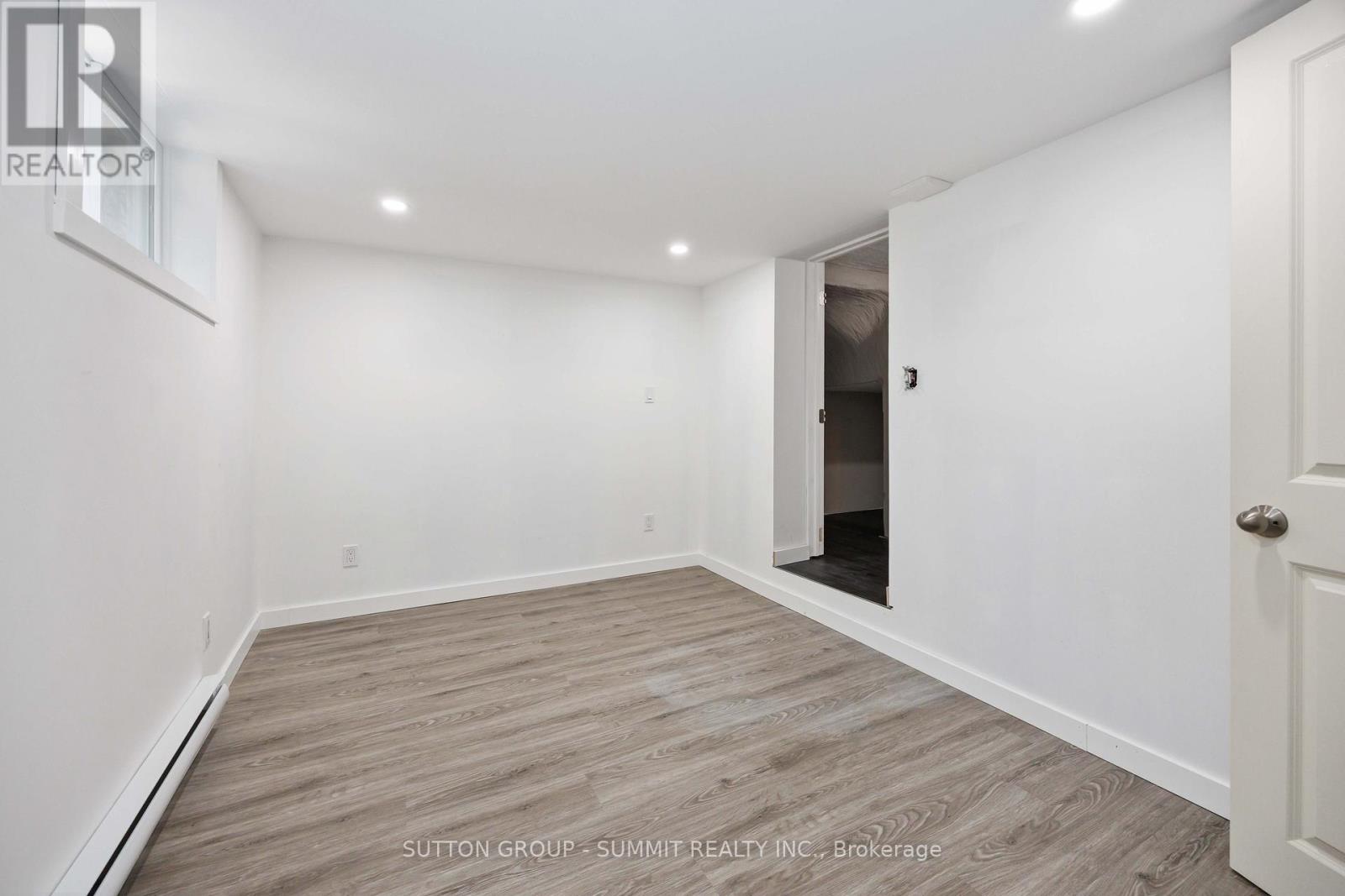 Photo 28 of 405 Gilbert Avenue, Toronto ON