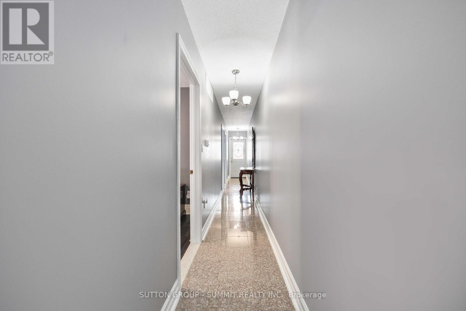 Photo 4 of 405 Gilbert Avenue, Toronto ON