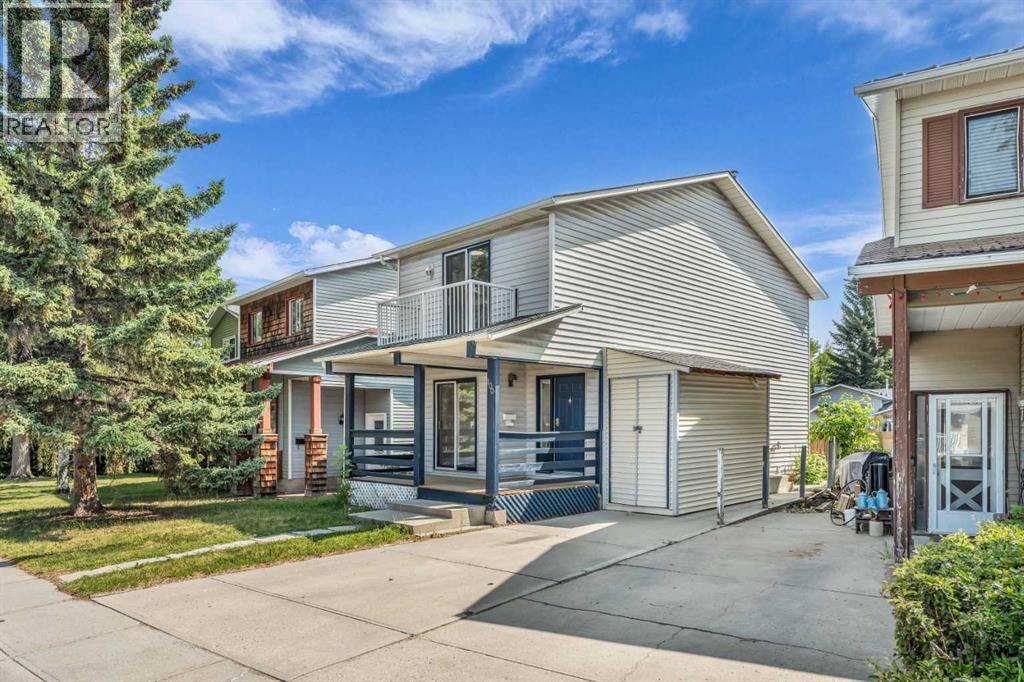 Single Family House for Sale in  McKinley Road SE McKenzie Lake Calgary 