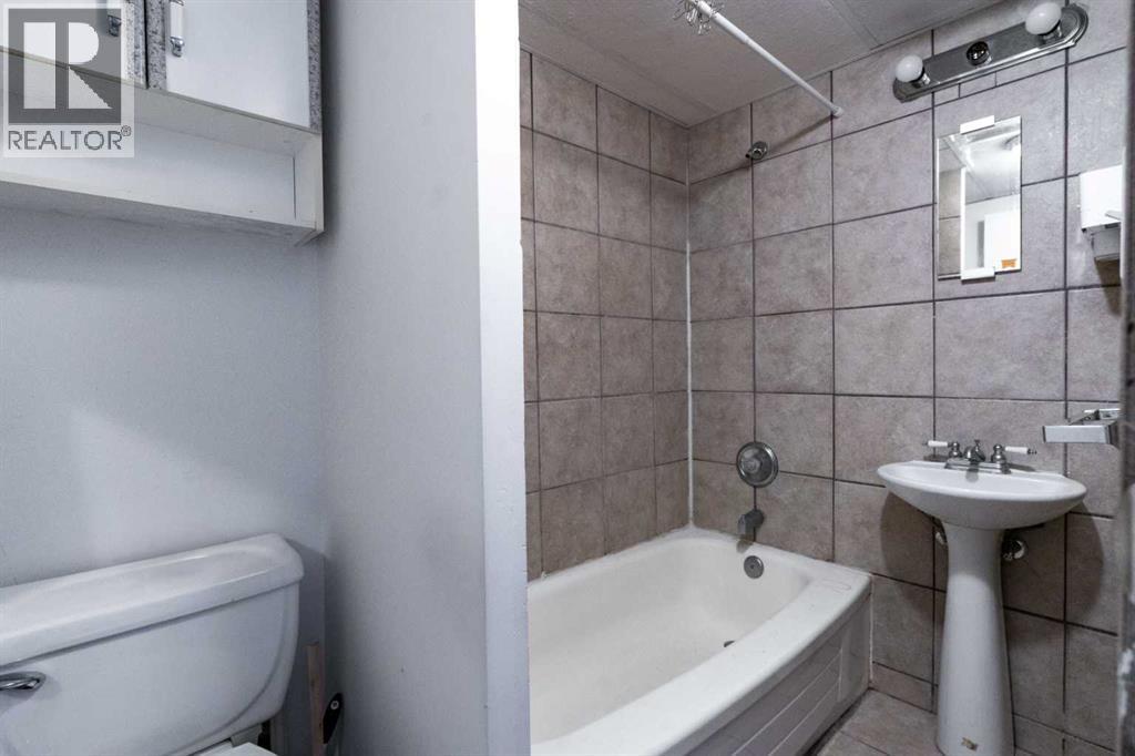 Single Family House for Sale in  McKinley Road SE McKenzie Lake Calgary 