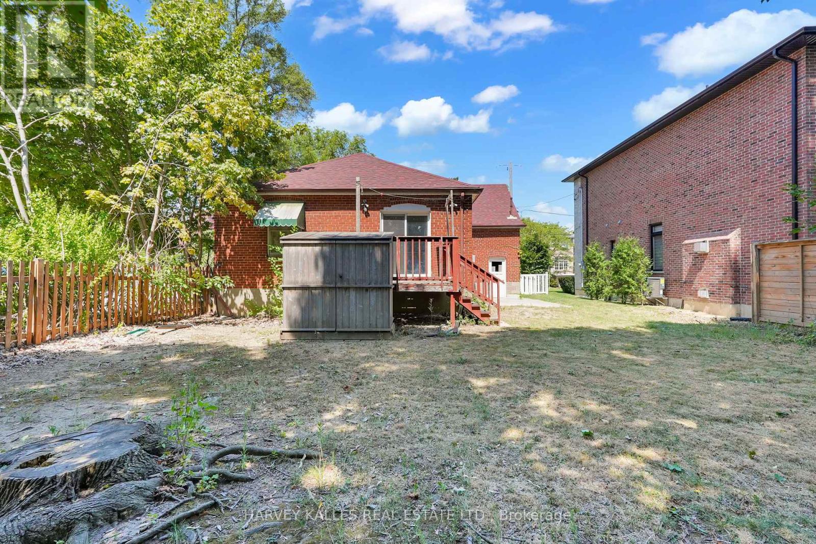Photo 14 of 547 Douglas Avenue, Toronto ON
