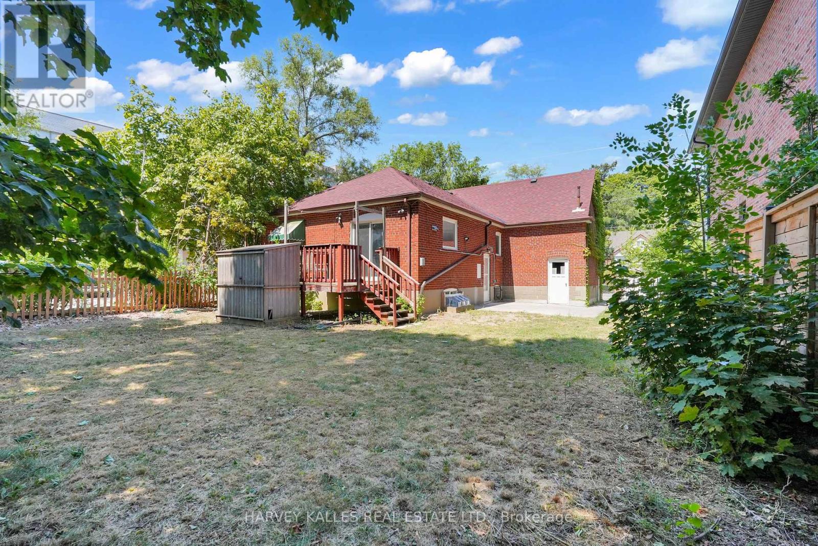 Photo 15 of 547 Douglas Avenue, Toronto ON