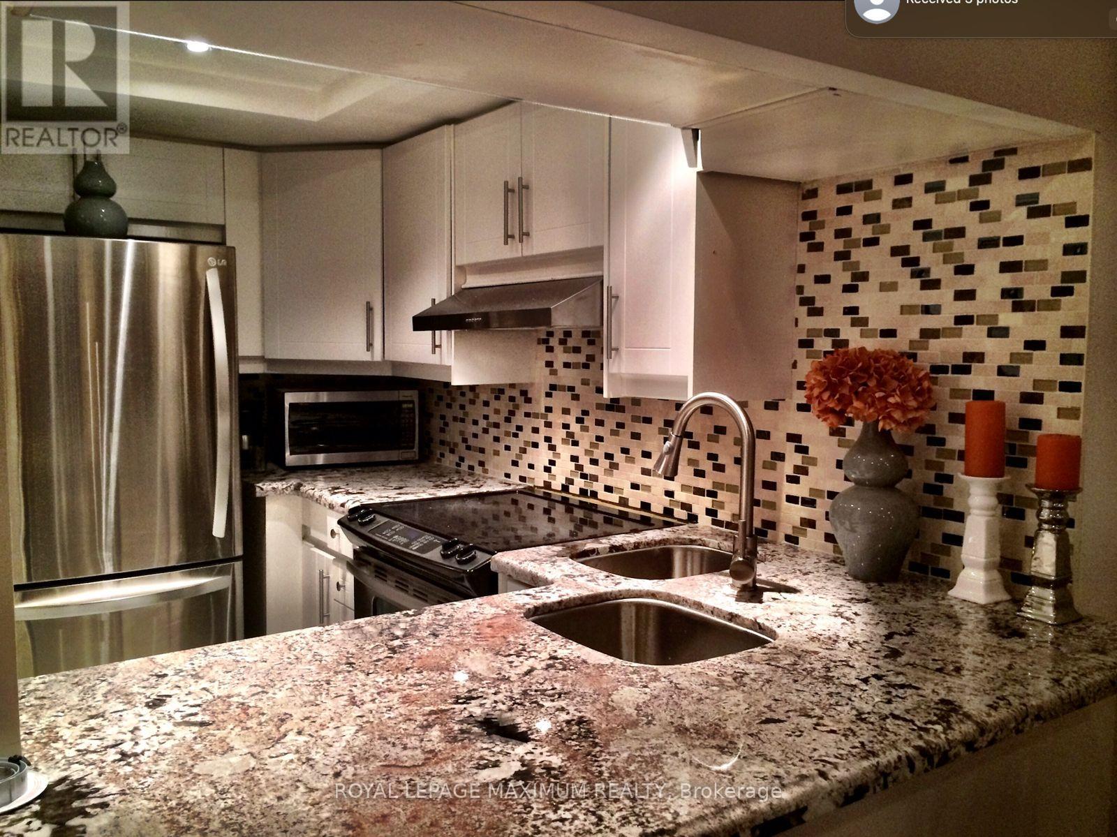 Photo 2 of 204 33 University Avenue, Toronto ON