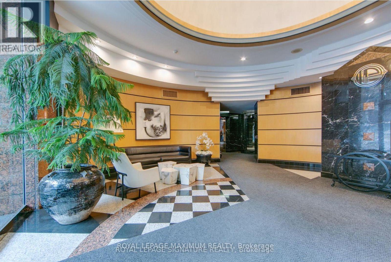 Photo 6 of 204 33 University Avenue, Toronto ON