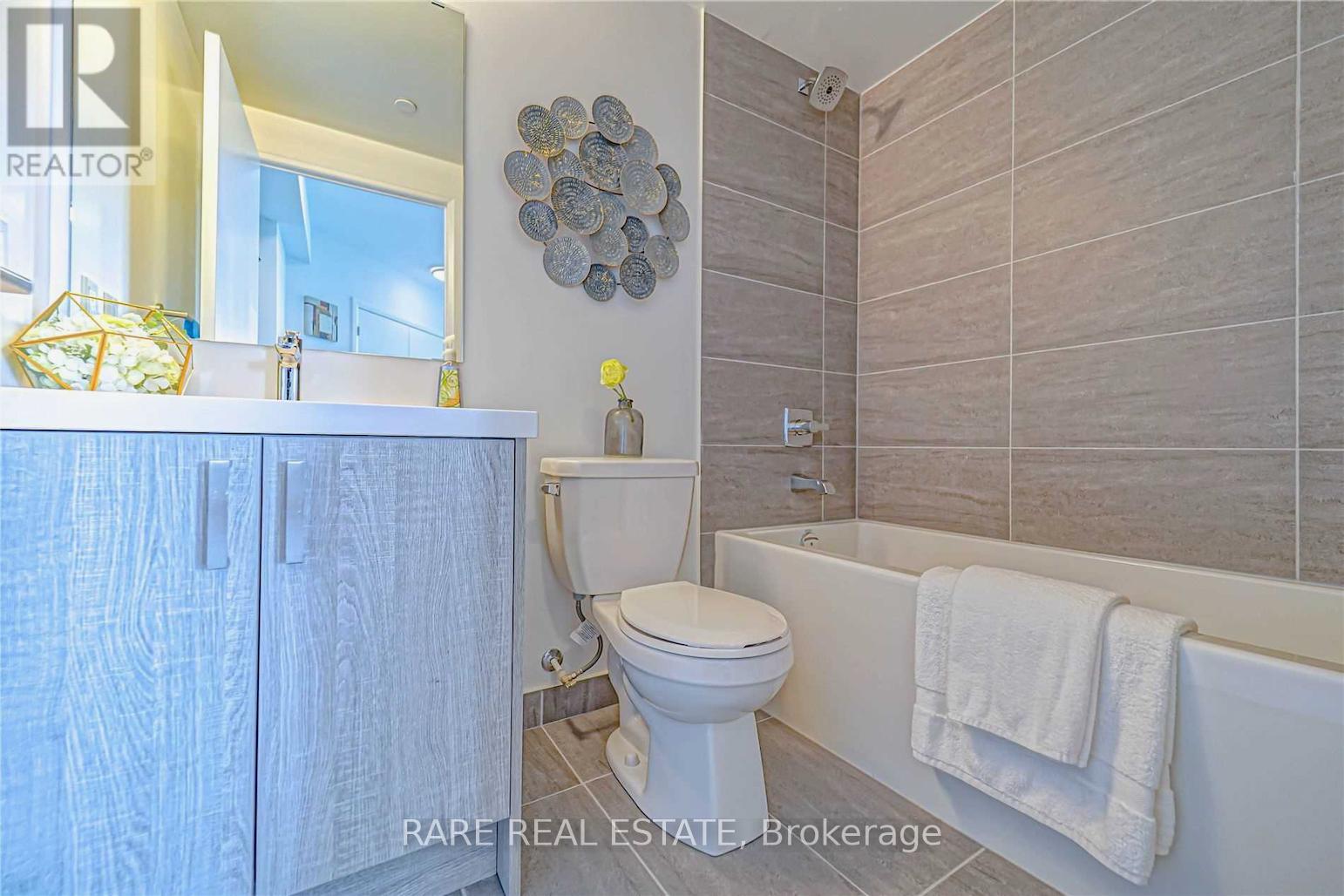 Photo 11 of 1603 77 Mutual Street, Toronto ON