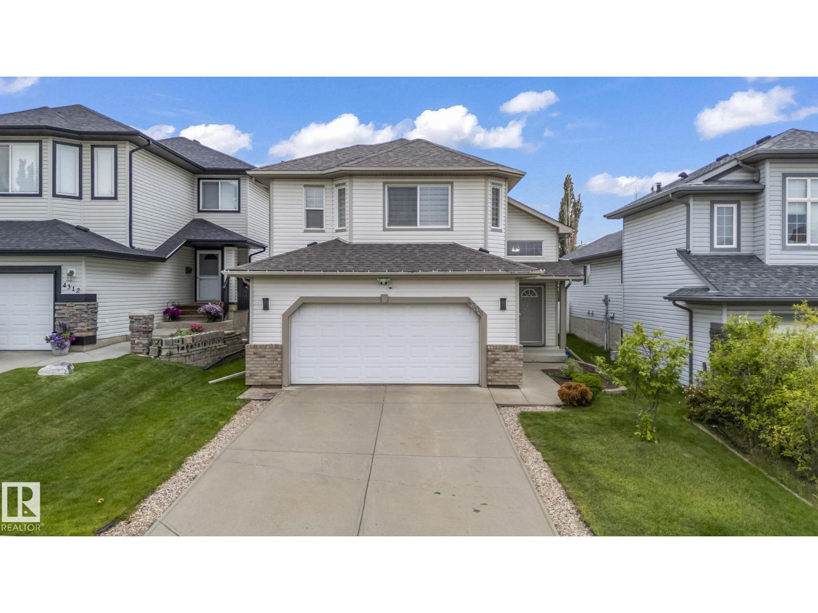 Photo 16 of 4308 155 Av Nw, Edmonton AB