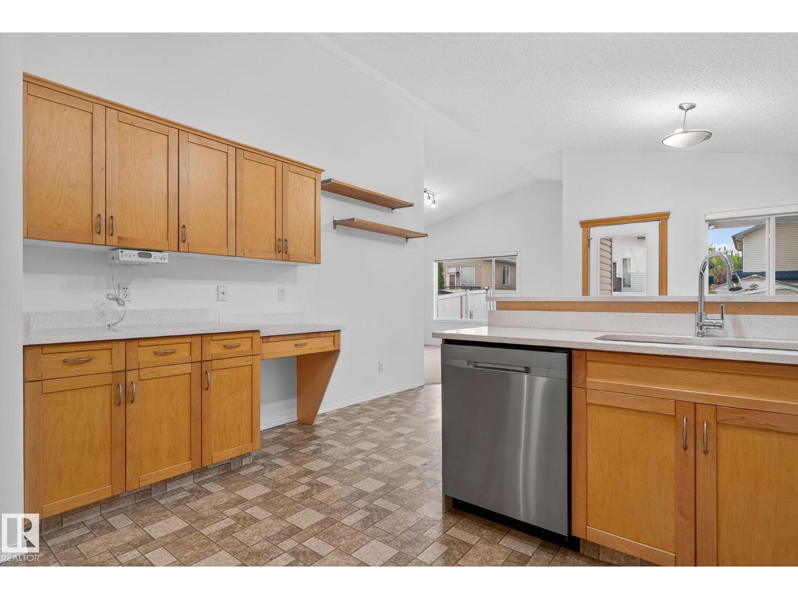 Photo 36 of 4308 155 Av Nw, Edmonton AB