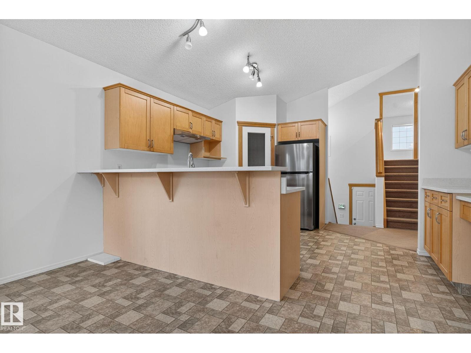 Photo 33 of 4308 155 Av Nw, Edmonton AB