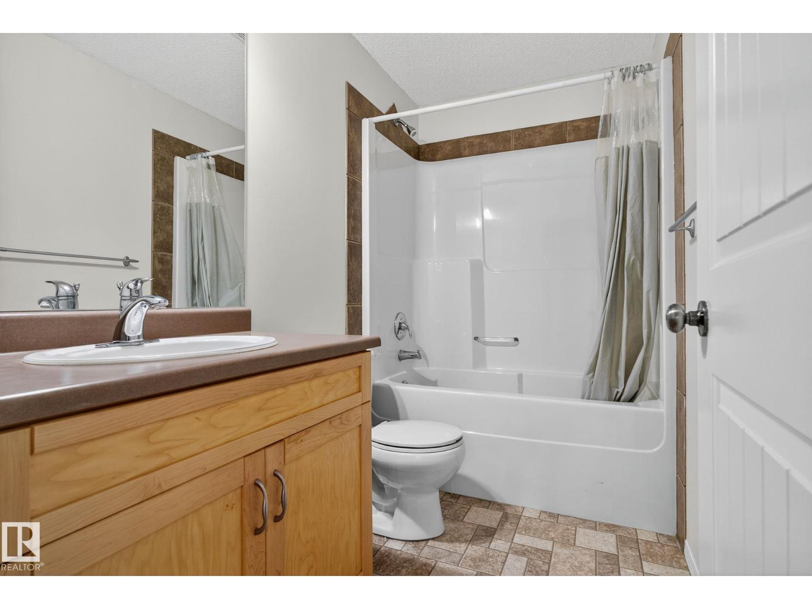 Photo 46 of 4308 155 Av Nw, Edmonton AB