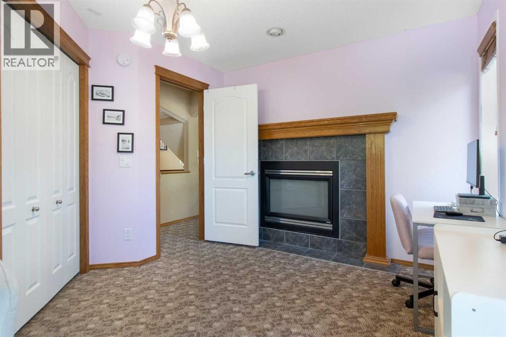 Single Family House for Sale in  Everwillow Close SW Evergreen Calgary 