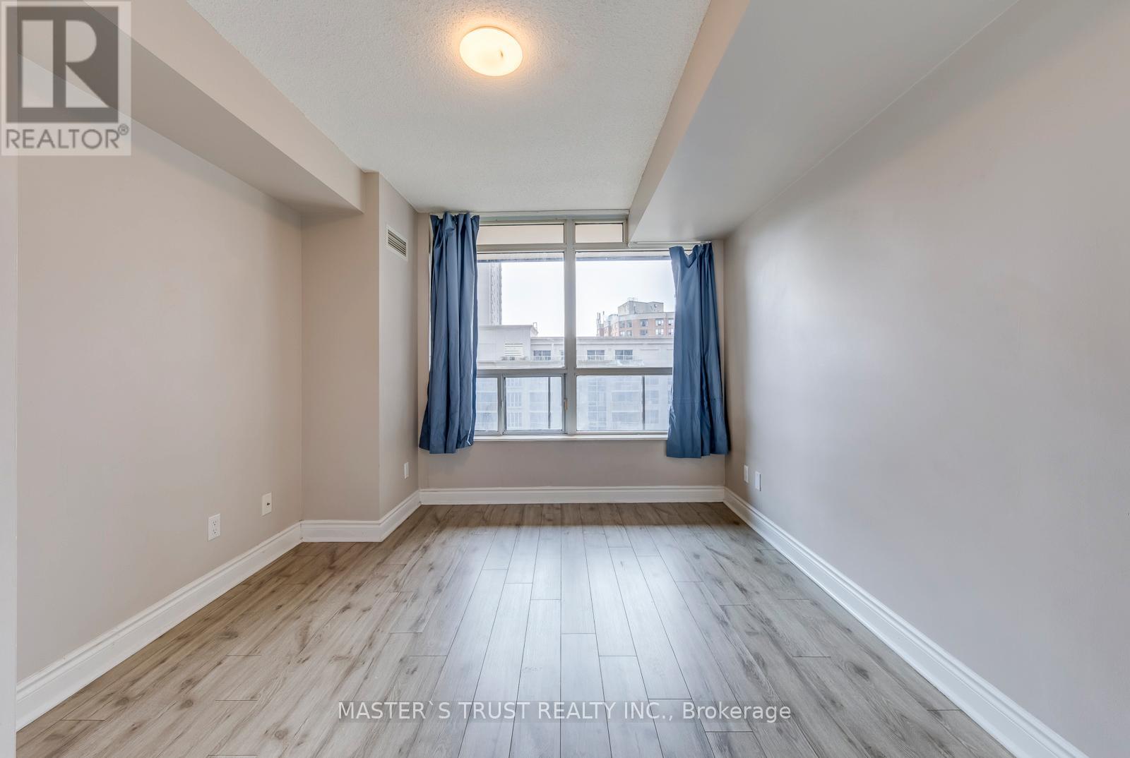 Photo 19 of 809 10 Northtown Way, Toronto ON