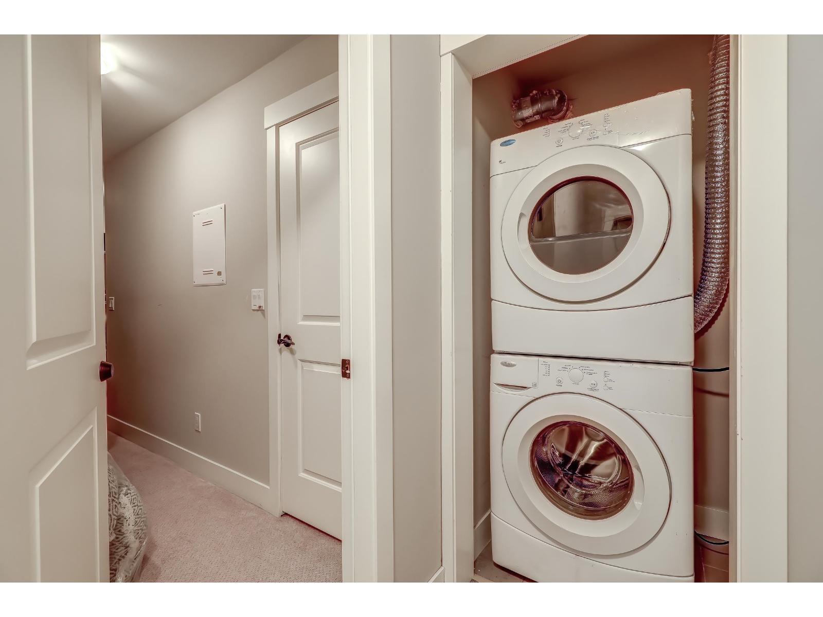 Photo 27 of 21161 80 A Avenue, Langley BC