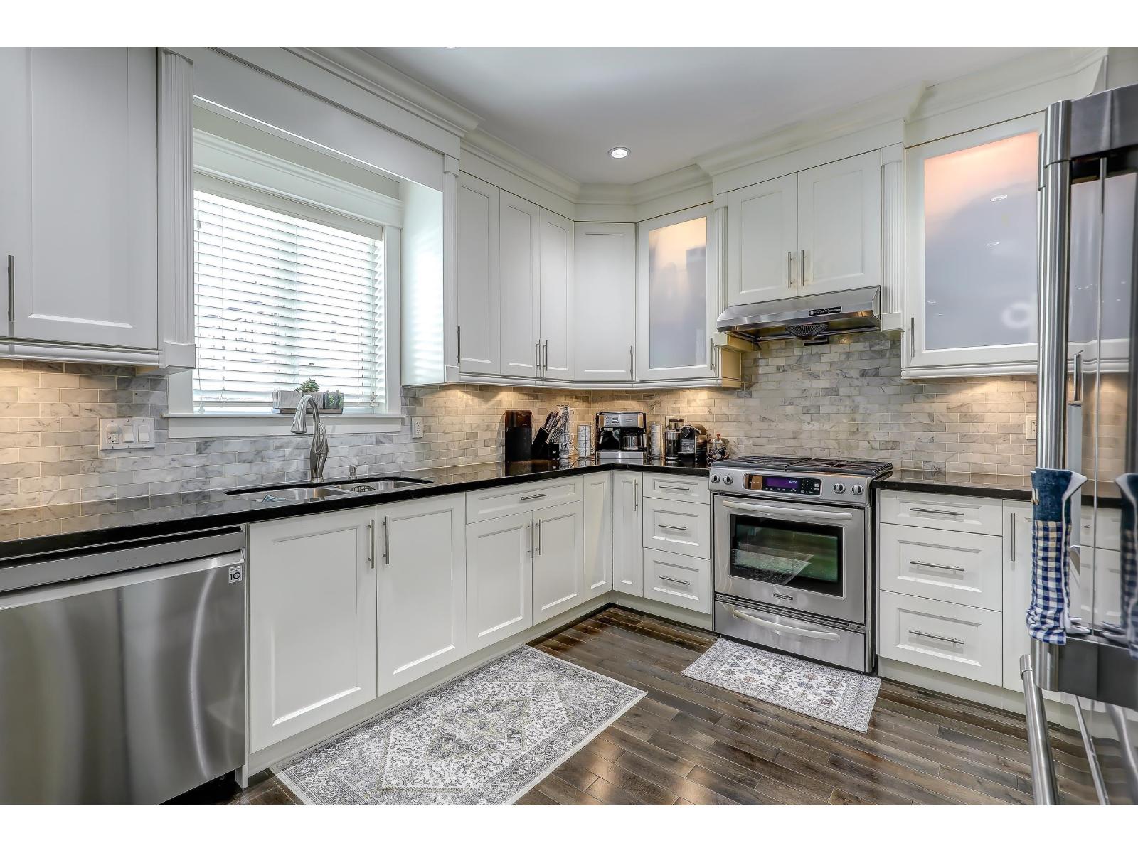 Photo 33 of 21161 80 A Avenue, Langley BC