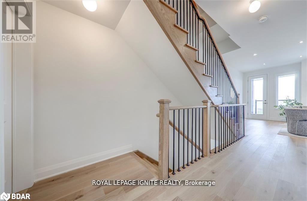 Photo 31 of 807 Port Darlington Road, Clarington ON