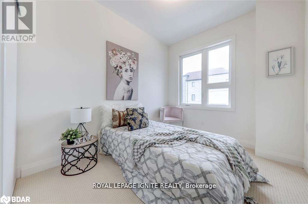 Photo 8 of 807 Port Darlington Road, Clarington ON