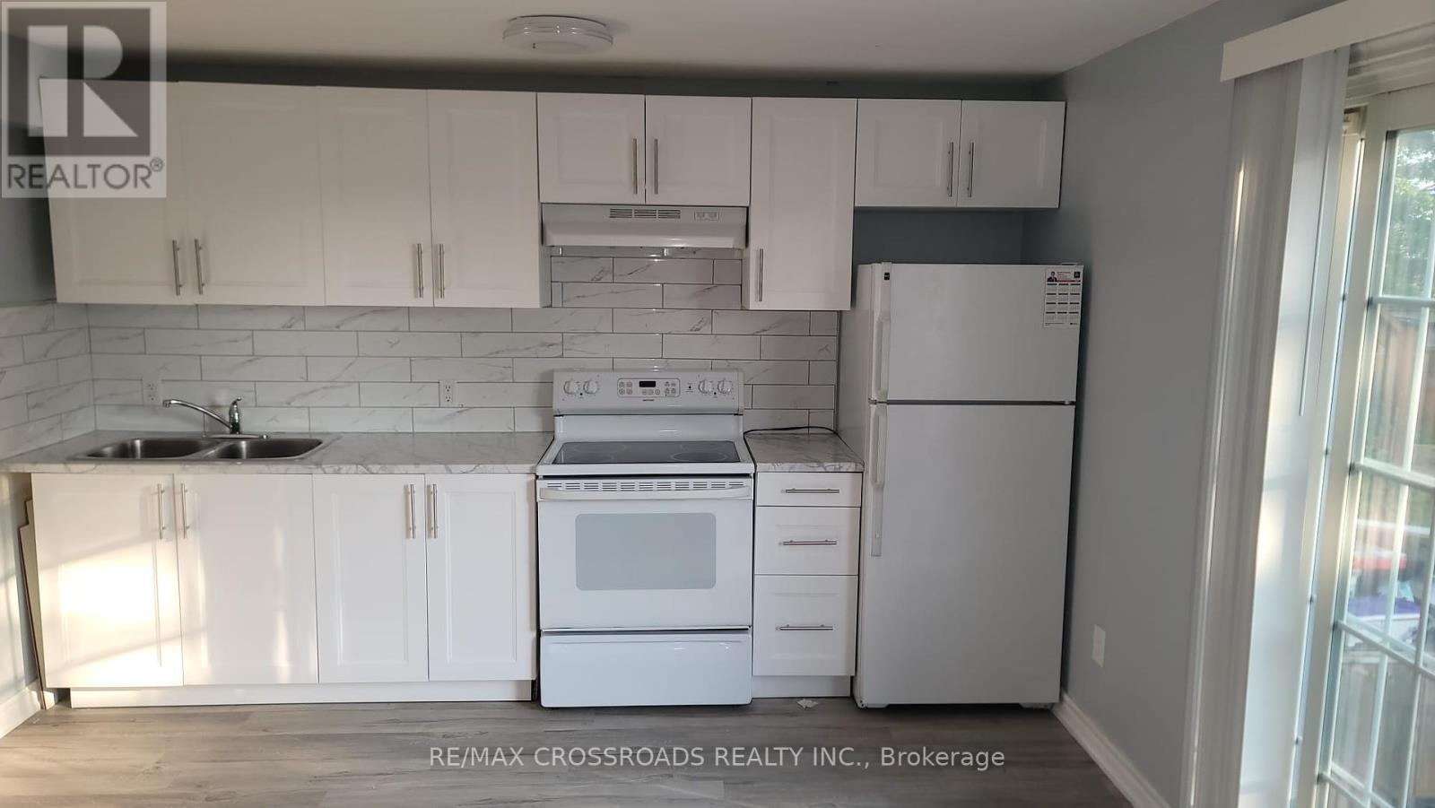 Photo 4 of Lower 33 Netherway Crescent, Ajax ON