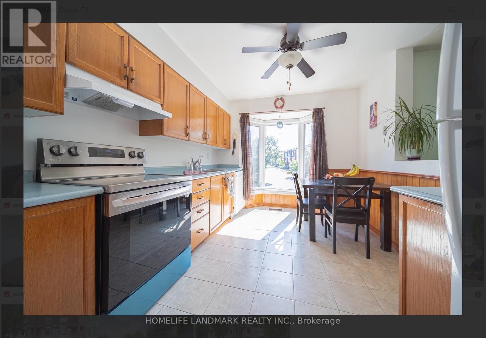 Photo 5 of 57 119 William Curtis Circle, Newmarket ON