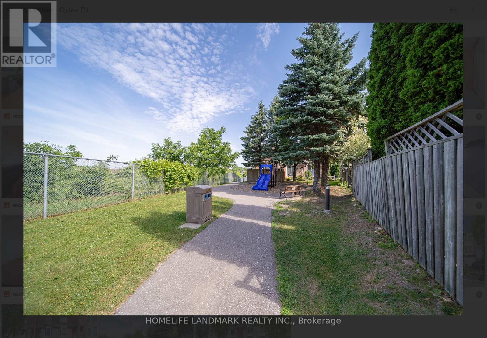 Photo 4 of 57 119 William Curtis Circle, Newmarket ON