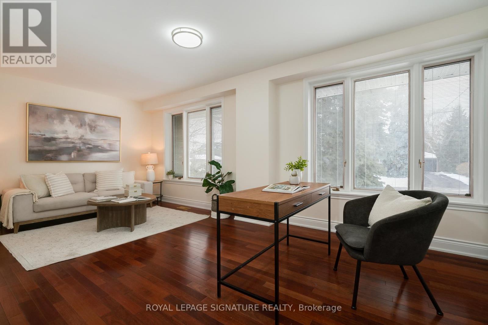 Photo 16 of 339 Elmwood Avenue, Richmond Hill ON