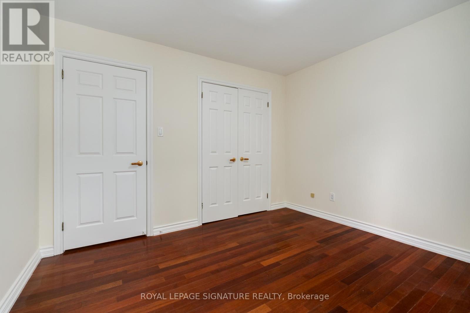 Photo 25 of 339 Elmwood Avenue, Richmond Hill ON