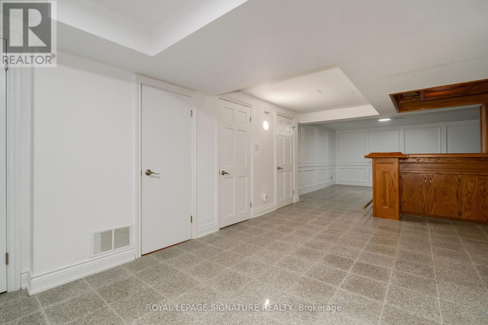 Photo 26 of 339 Elmwood Avenue, Richmond Hill ON