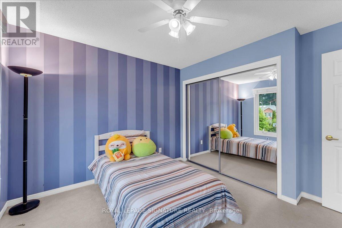 Photo 9 of 57 Tribbling Crescent, Aurora ON