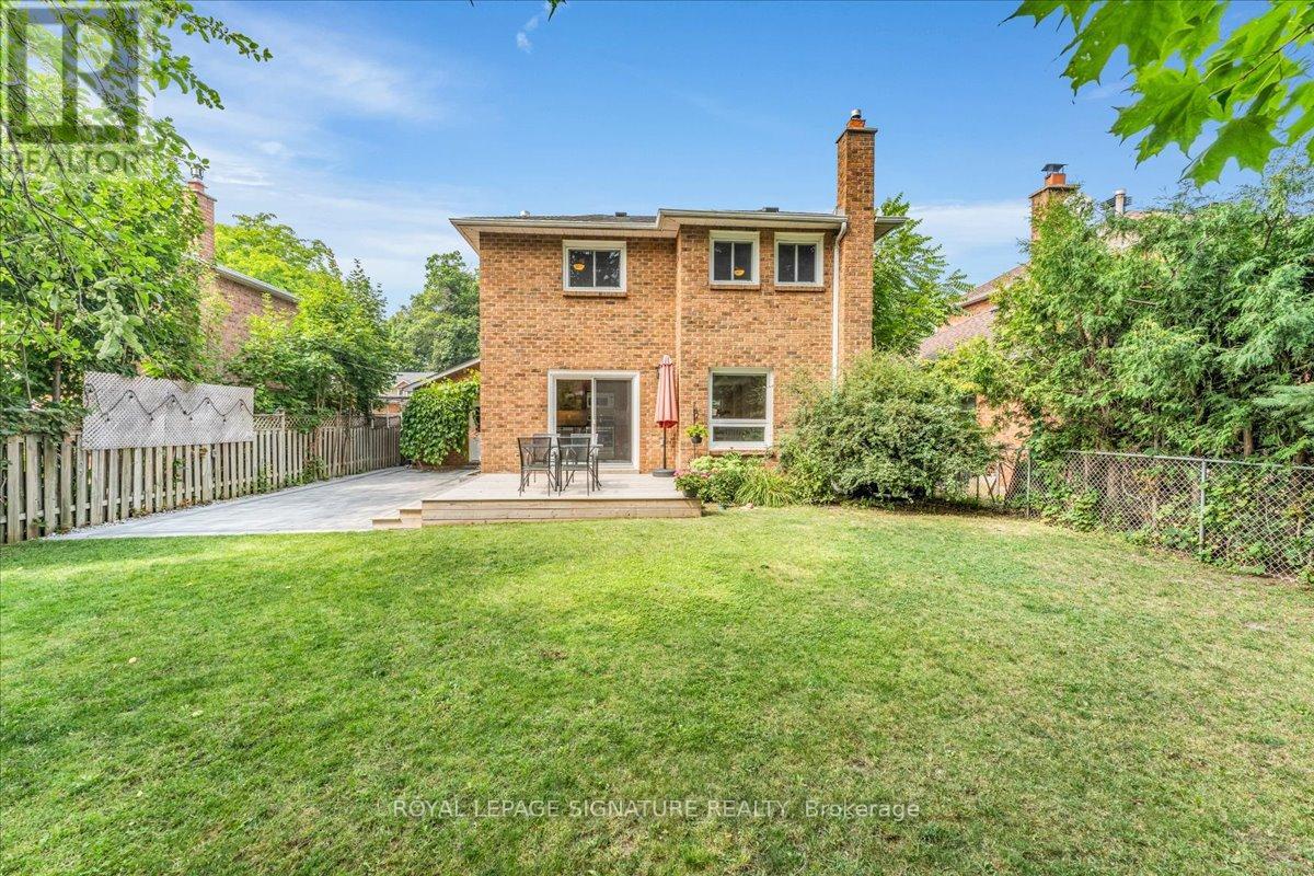 Photo 32 of 57 Tribbling Crescent, Aurora ON