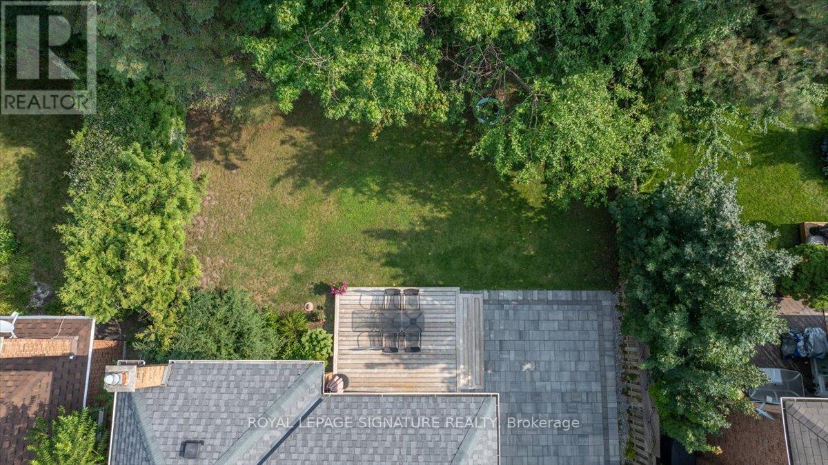 Photo 26 of 57 Tribbling Crescent, Aurora ON