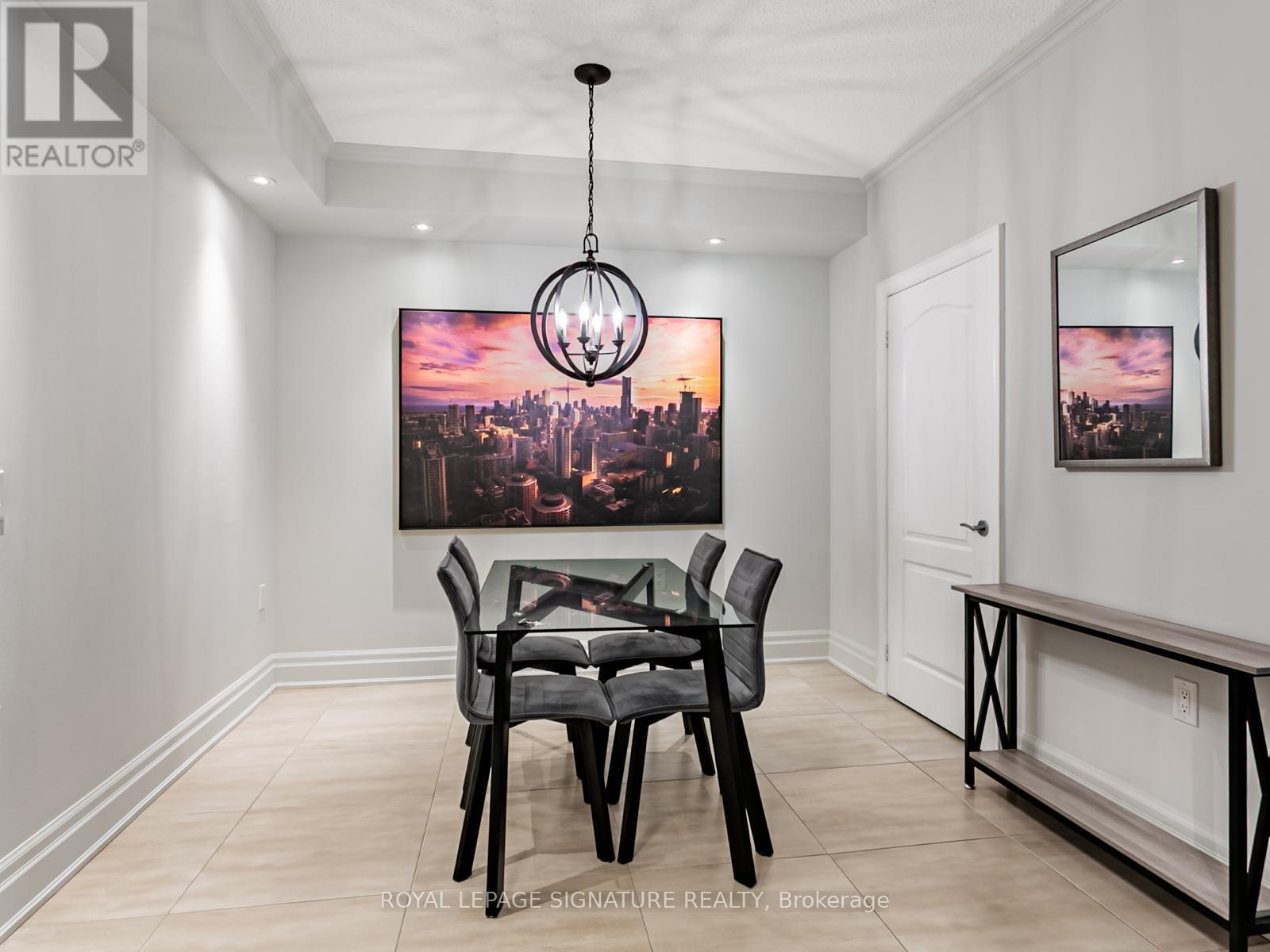 Photo 13 of 326 8201 Islington Avenue, Vaughan ON