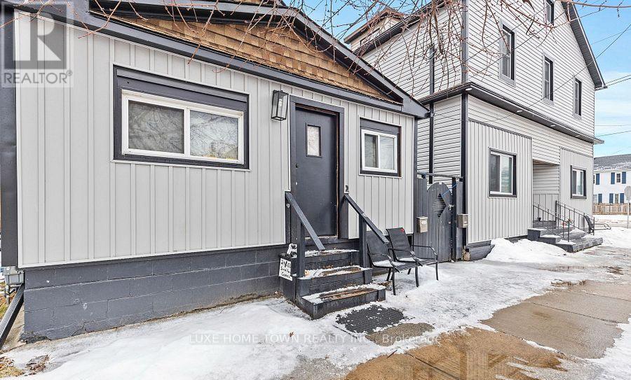 Photo 2 of 224 Mitchell Street, Port Colborne ON