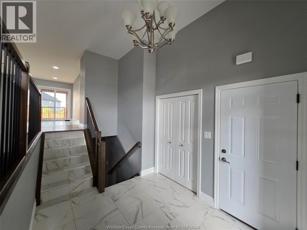 Photo 3 of 46 Kingsbridge, Amherstburg ON