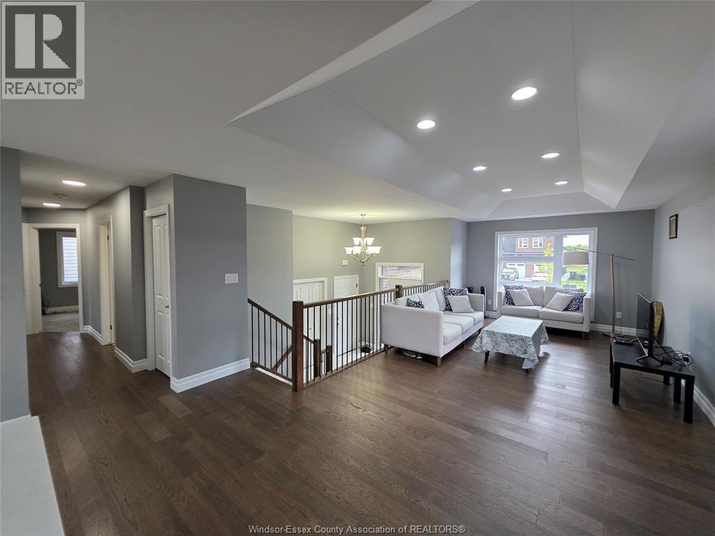 Photo 4 of 46 Kingsbridge, Amherstburg ON