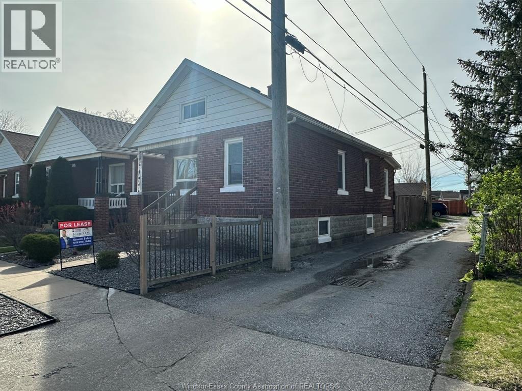 Photo 9 of 1057 Ellis Avenue, Windsor ON