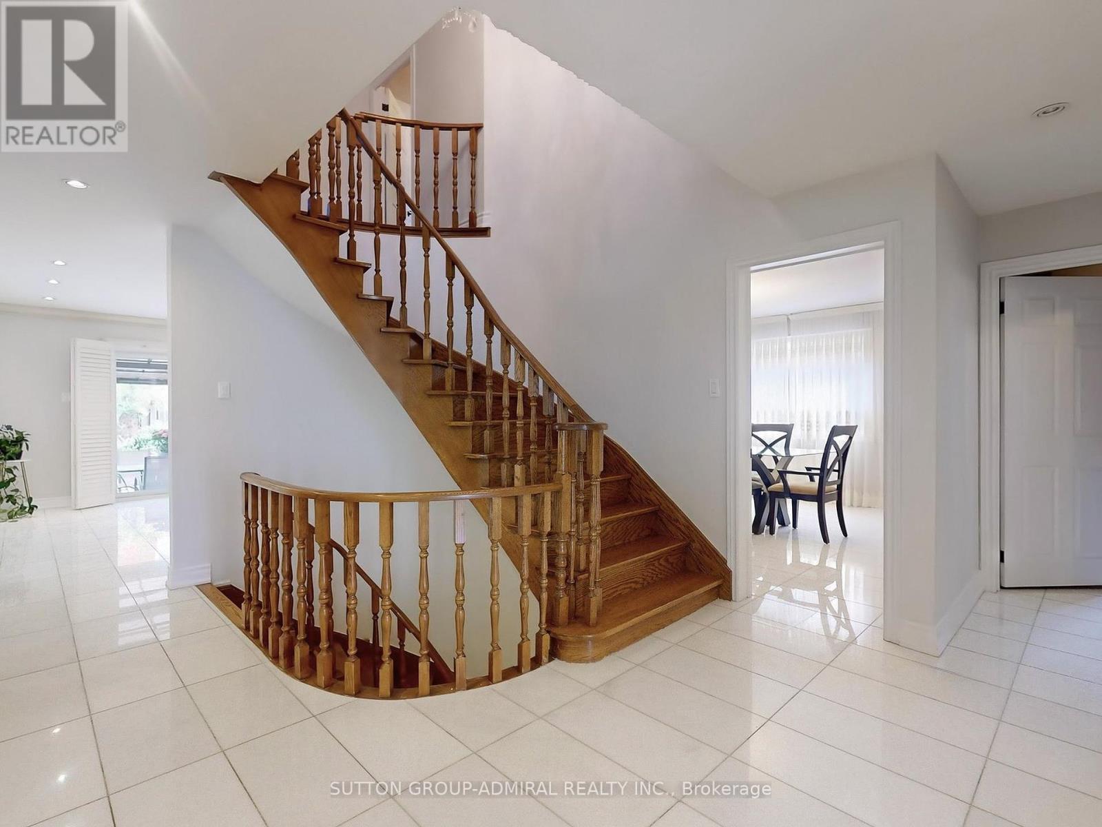 Photo 14 of 160 Marwood Place, Vaughan ON