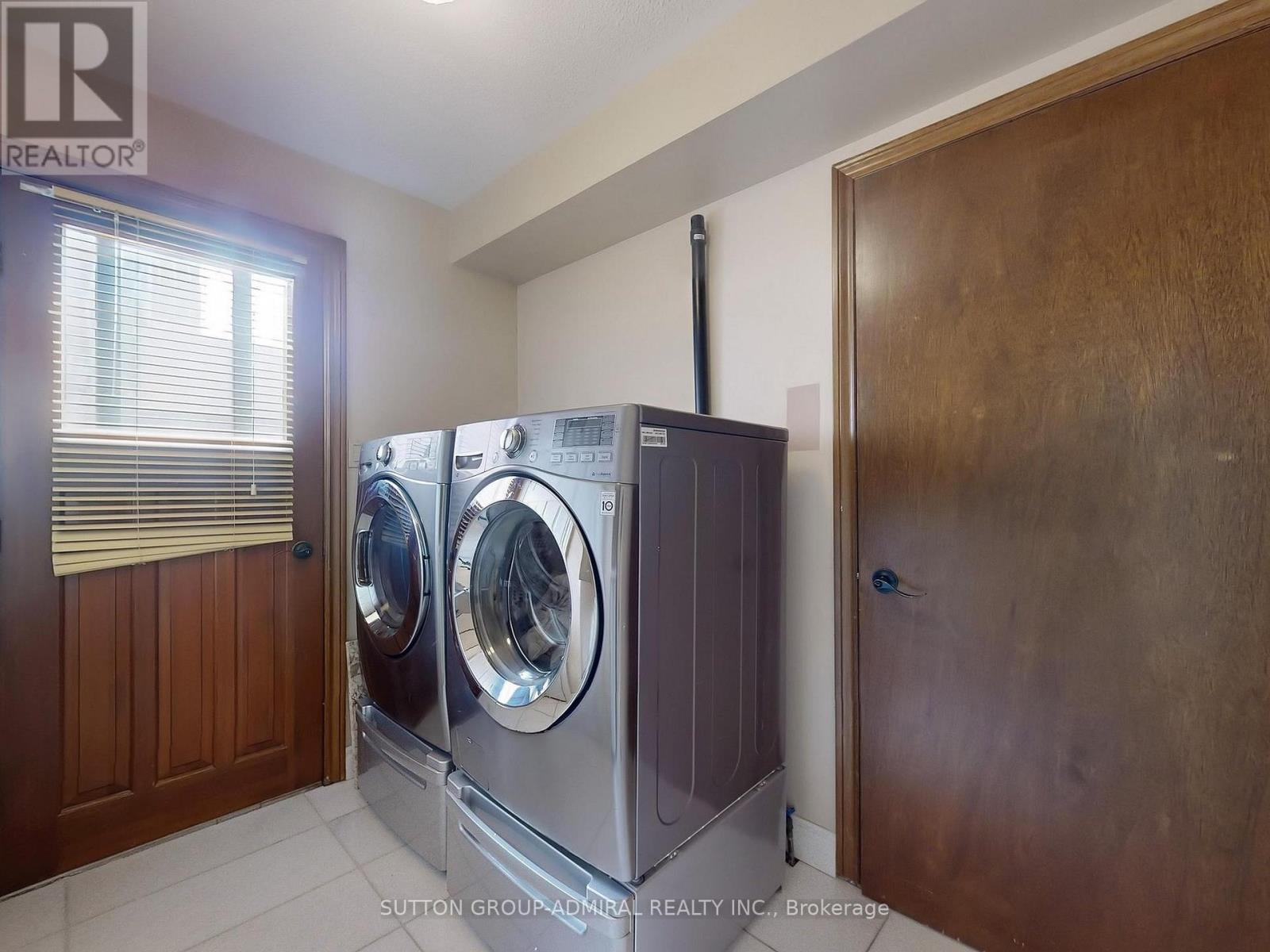 Photo 31 of 160 Marwood Place, Vaughan ON