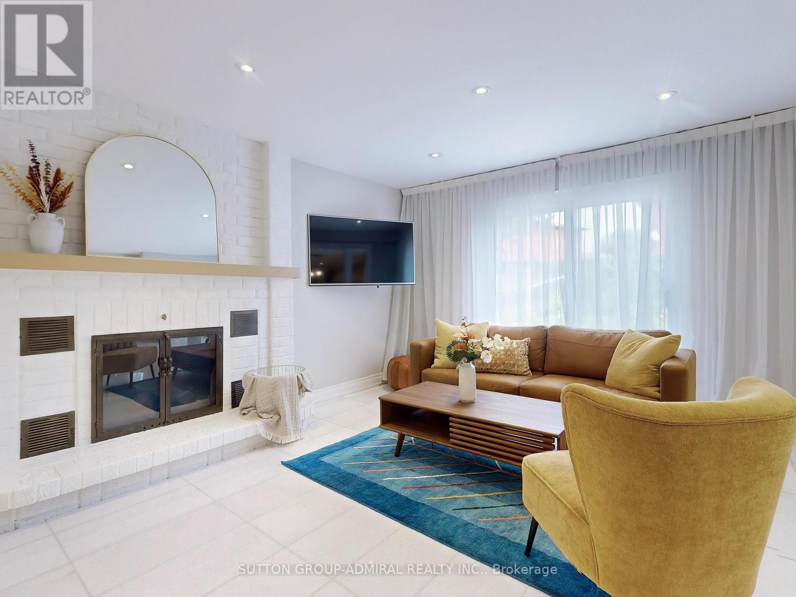 Photo 7 of 160 Marwood Place, Vaughan ON