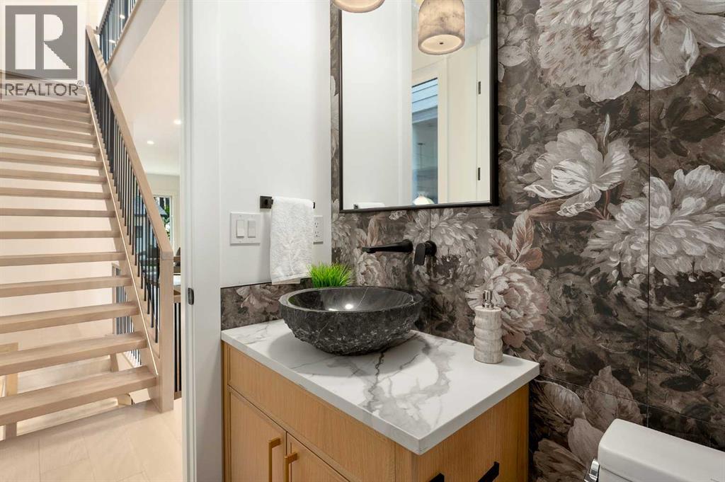 Photo 31 of 1807 Broadview Road Nw, Calgary AB