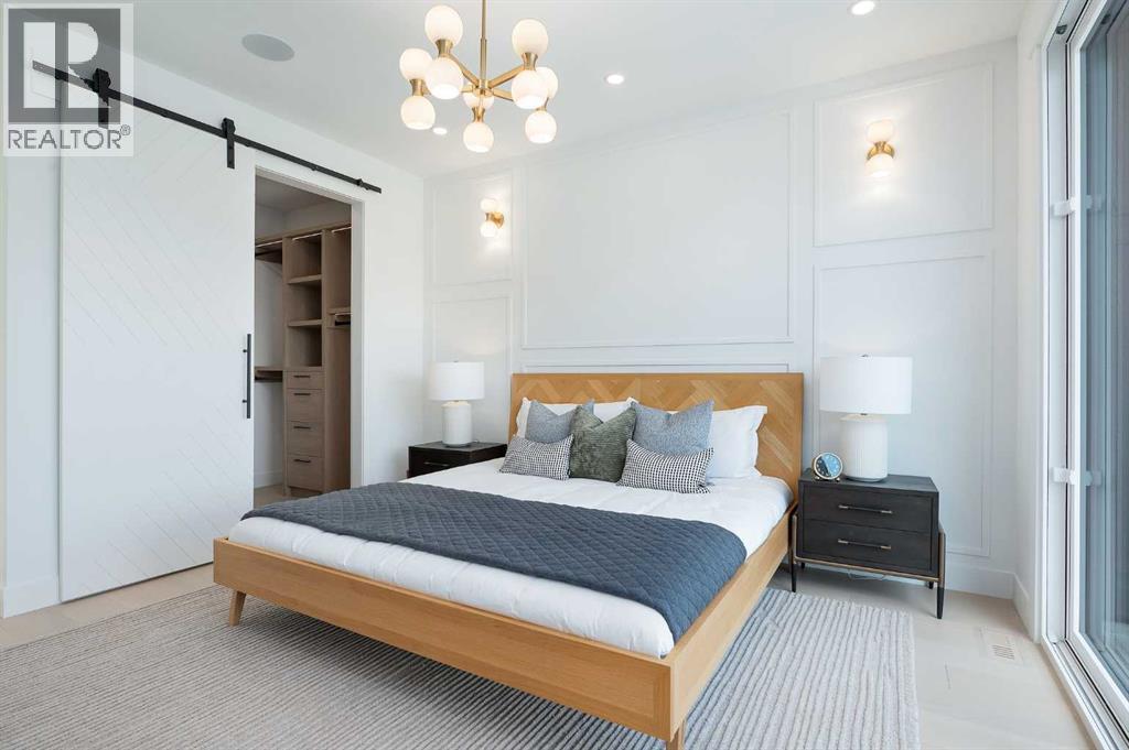 Photo 4 of 1807 Broadview Road Nw, Calgary AB